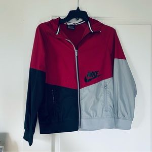 Boys Nike wind breaker